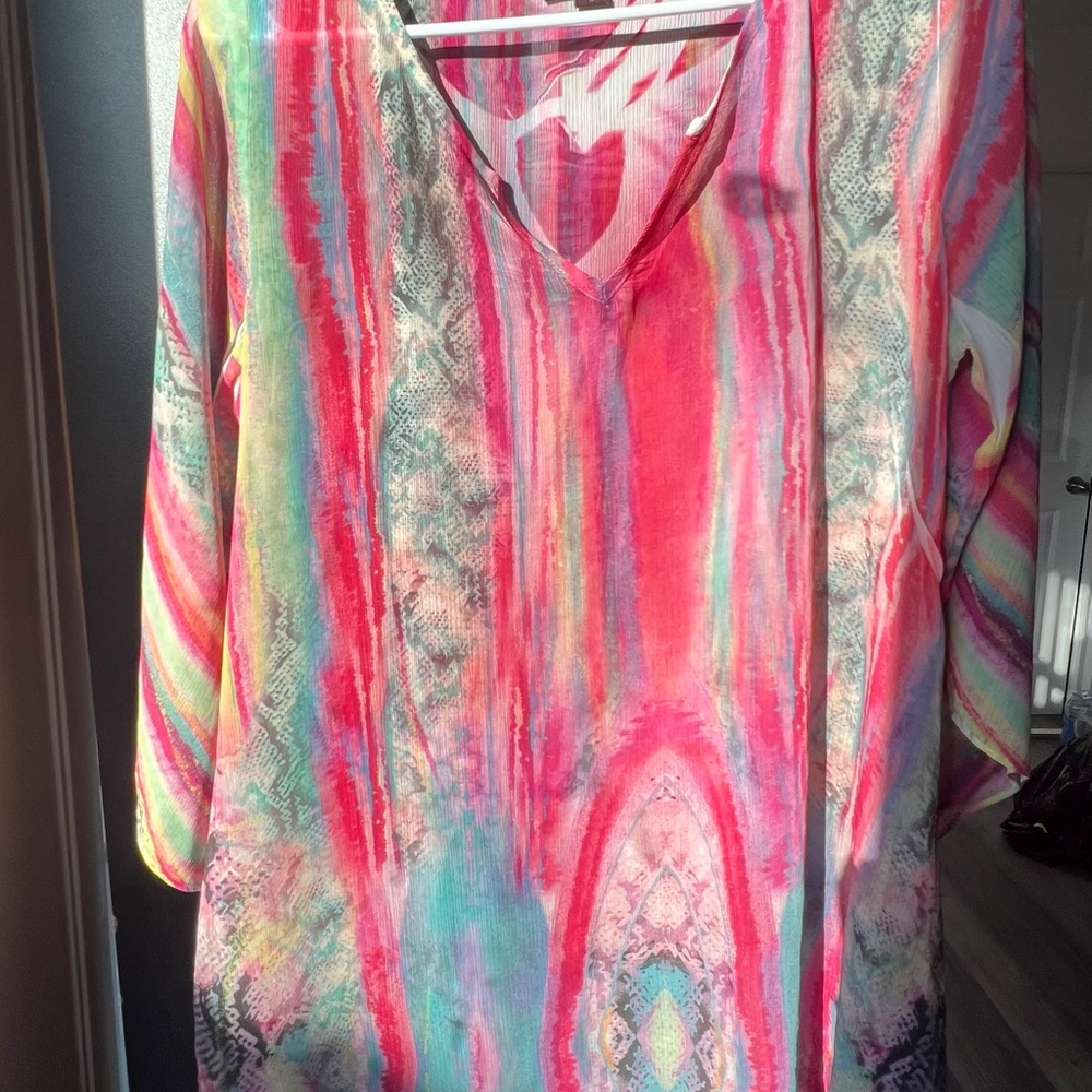 Multicolor V-Neck Blouse
Sienna Rose